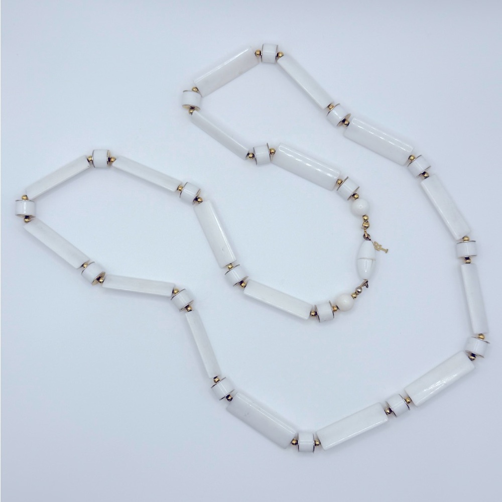 Vintage Trifari Modernist White & Gold Bead 30" Necklace